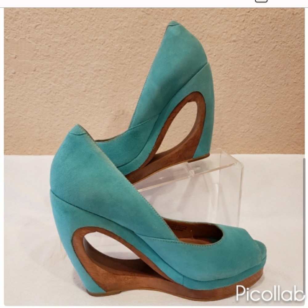 Corso Como Aqua Suede & Wood Platform Size 7 1/2